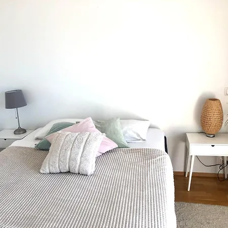 Scandinavian Design Stylish 1br Heart Center With Balcony 12